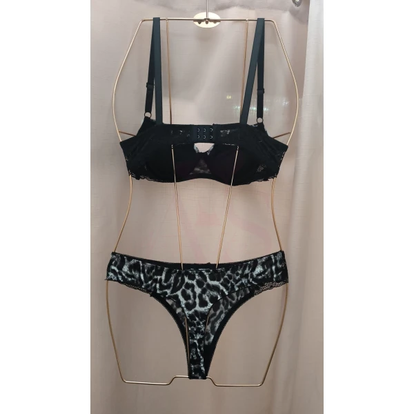 Conjunto Savage Elegance - Image 2