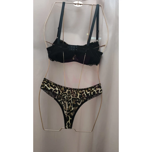 Conjunto Savage Elegance - Image 4
