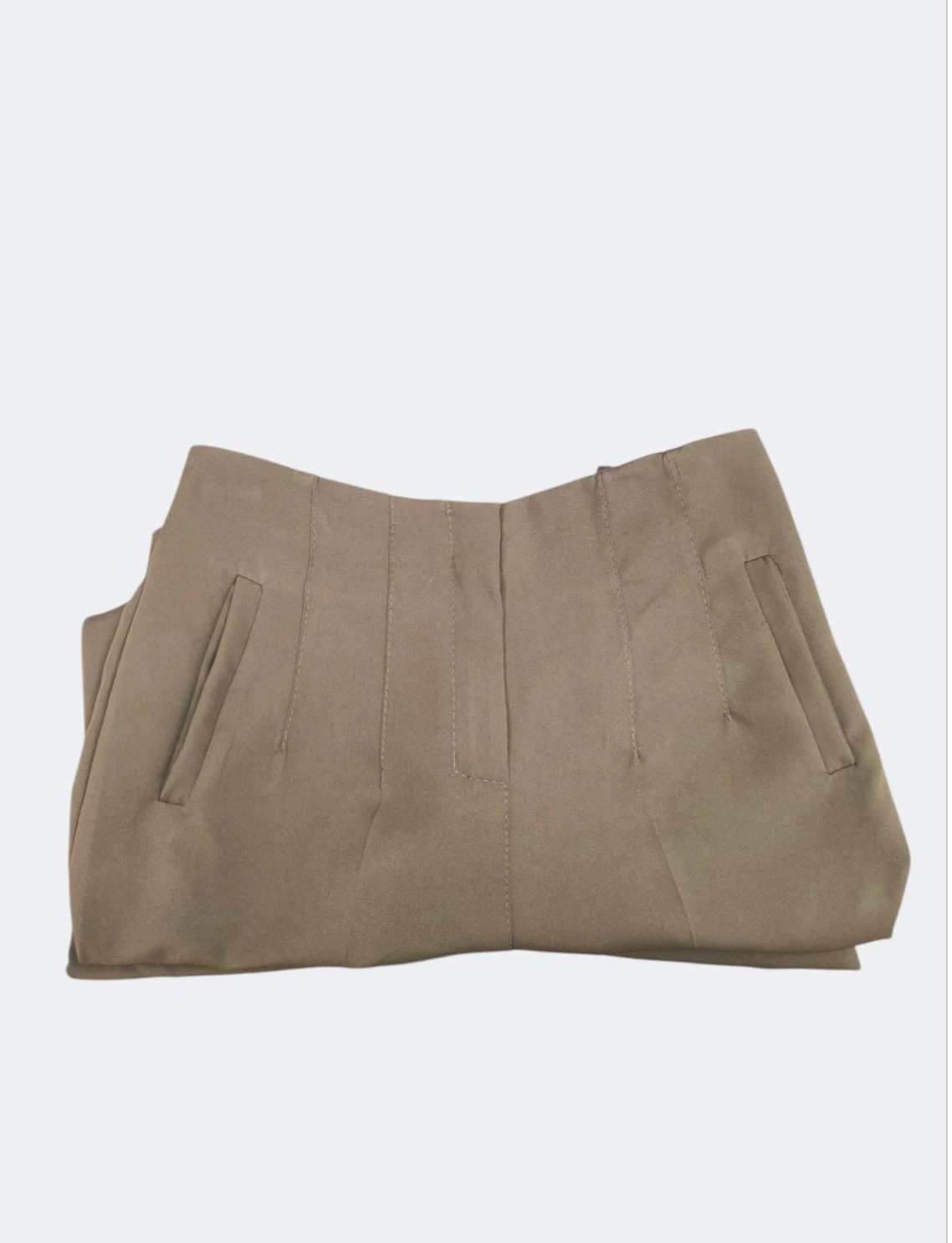 Imagem WhatsApp 2025-03-14 às 16.06.32_c7292d97 Calça modelo Zara disponível em várias cores e tamanhos, com corte sofisticado e caimento impecável.