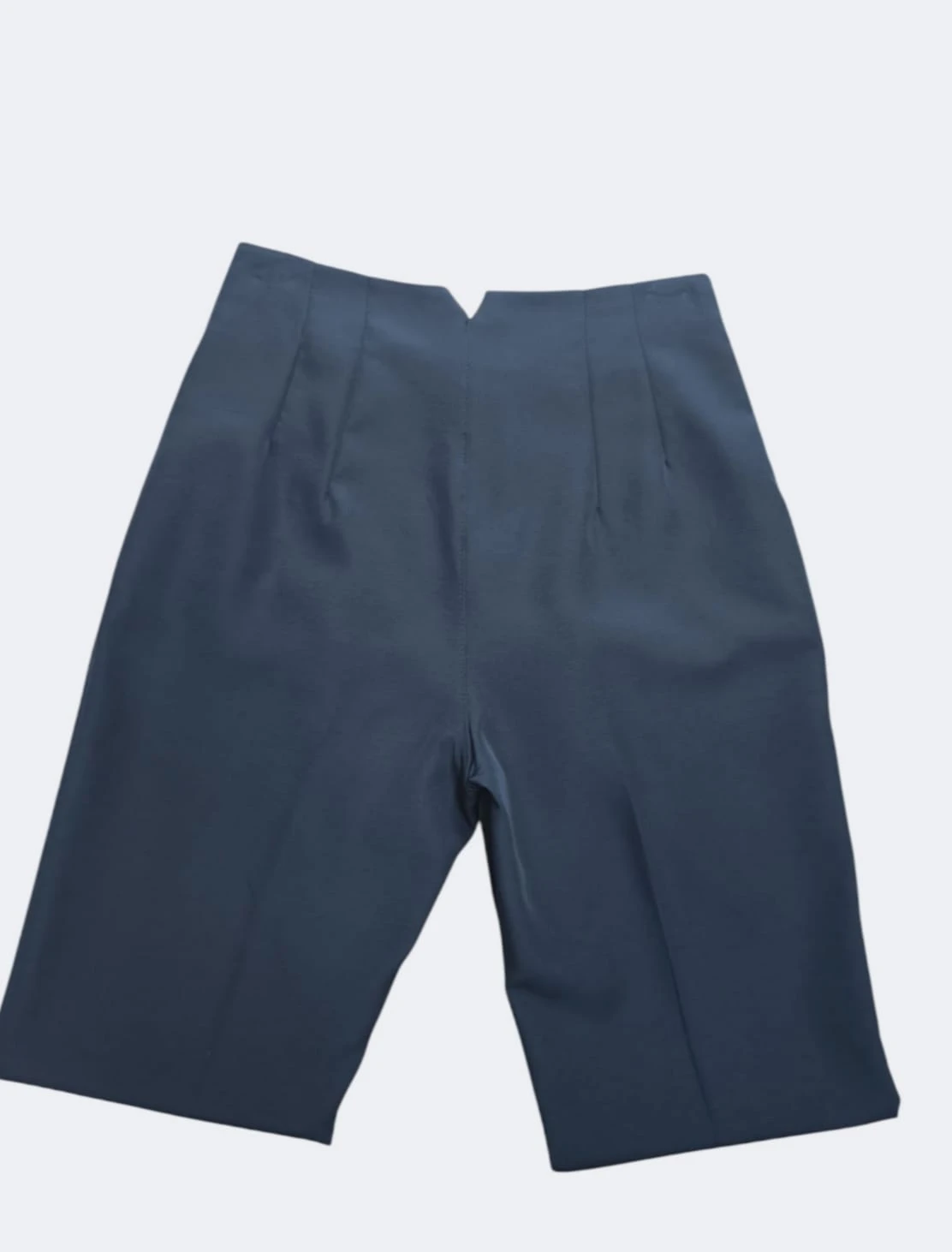 Imagem WhatsApp 2025-03-14 às 16.51.18_a7713159 Calça modelo Zara disponível em várias cores e tamanhos, com corte sofisticado e caimento impecável.