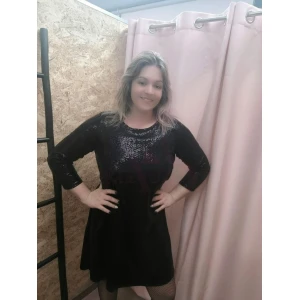 Vestido Shine Luxe dourado com brilho para ocasiões especiais