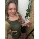 Adicione este vestido ao seu guarda-roupa e sinta-se confiante em qualquer ocasião!
