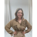 Blusa Bege Animal Print, feminina, tamanho único até XL, com bolsos estampados e caimento leve