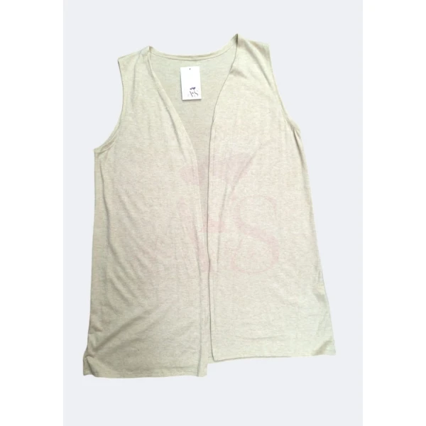 Colete feminino versátil em cores neutras e delicadas, ideal para diversas combinações.