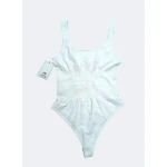 Body modelador feminino com efeito compressor, disponível em preto e branco, ideal para um ajuste perfeito ao corpo.