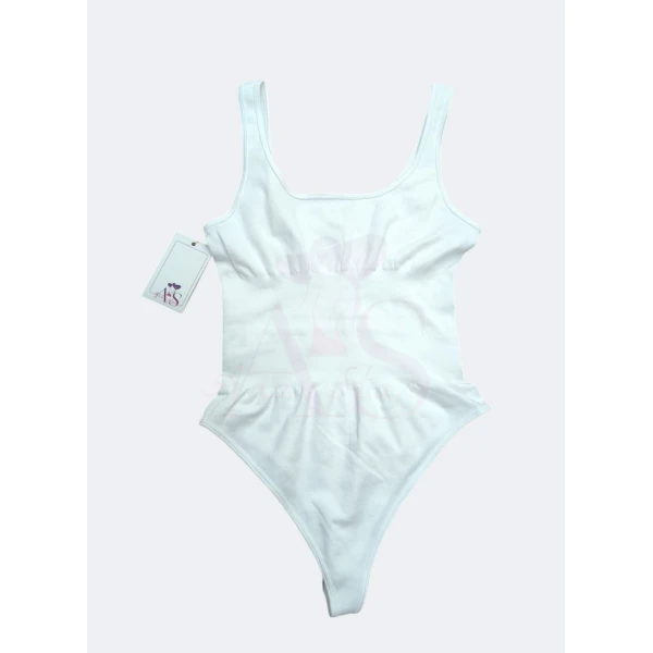 Body modelador feminino com efeito compressor, disponível em preto e branco, ideal para um ajuste perfeito ao corpo.