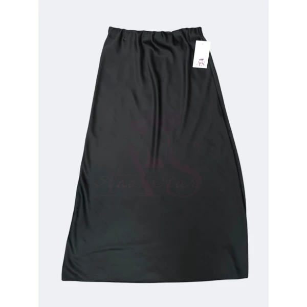 Saia Encanto de Cetim" fluida e versátil, com cintura elástica para ajuste confortável. Tamanho único até XL. Disponível em bordeaux, preto e bege.