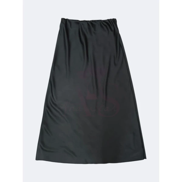 Saia Encanto de Cetim" de cetim feminina, disponível em três cores e tamanho único até XL, com elástico na cintura