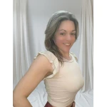 Camisola Lovely Fit em várias cores, com mangas de folhos.
