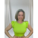 Camisola Lovely Fit em várias cores, com mangas de folhos.