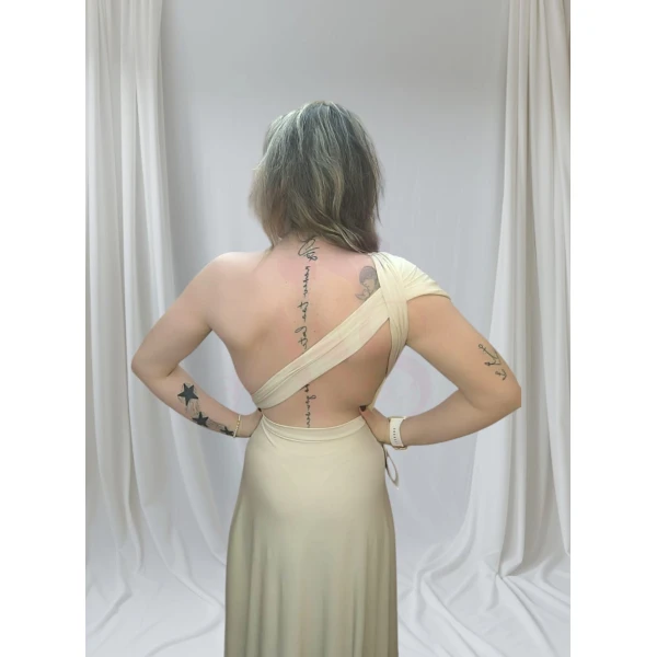 Vestido Versátil Elegante em diferentes formas de uso.