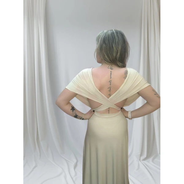 Vestido Versátil Elegante em diferentes formas de uso.