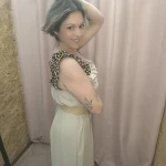 Combinaison élégante beige à volants com alças de padrão animal print e cinto entrançado