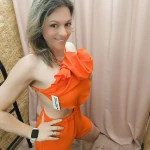 Macacão Alma Star curto e fluido em tecido leve de verão