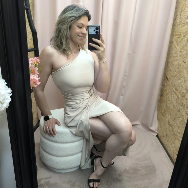 Vestido Elegância Esculpida - Image 4