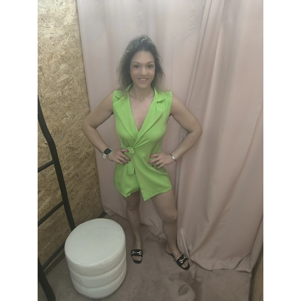 Vestido Colete Verde Lima com corte de alfaiataria e cinto