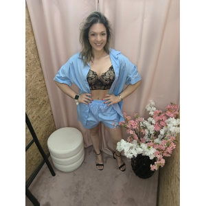 Conjunto Summer Essence disponível em preto, azul, bege e rosa.